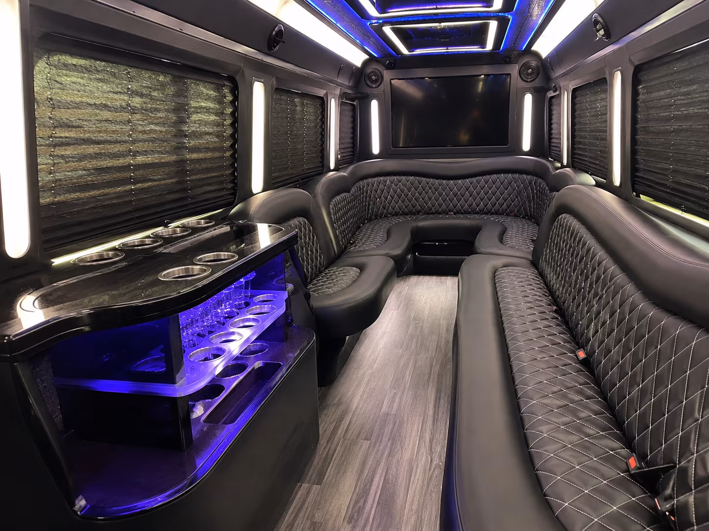 bicycle hotel casino commerce casino huntington park party bus rental