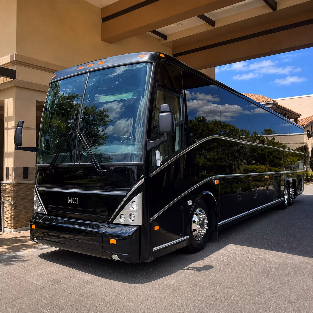 heading to disneyland or universal studios book your group bus here