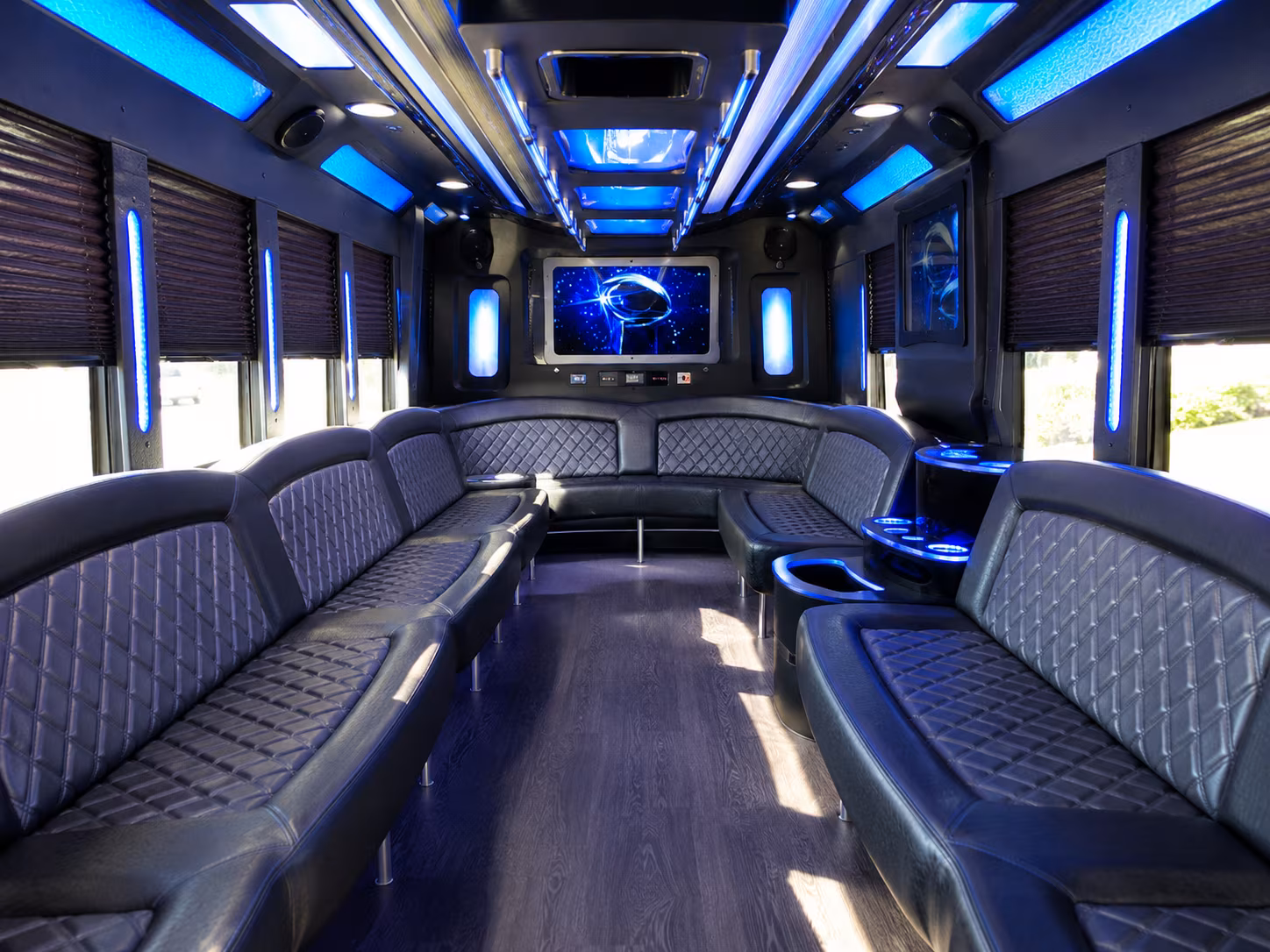 huntington park 28 passenger party bus inside