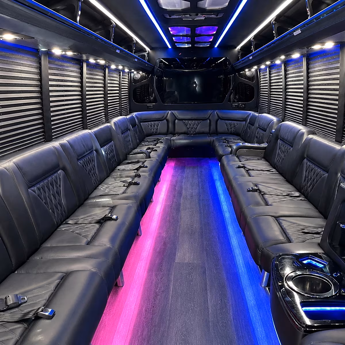 lynwood bus rentals